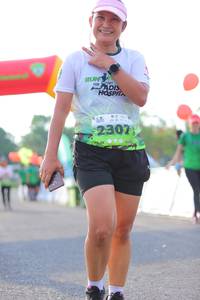 BIB: 2302
                            <button type="button" onclick="openModal(3654084)" class="btn btn-primary btn-sm float-right btn-popup" data-toggle="modal" data-target=".modal-high-quality">
                        <i class="fas fa-shopping-cart"></i> Add to Cart
                    </button>
                                            <button type="button" onclick="isThisMe(3654084, true)" class="btn btn-success btn-sm float-right btn-popup btn-isme hidden" data-toggle="tooltip" data-placement="bottom" title="นี่คือรูปของคุณใช่ไหม คลิกที่นี่เพื่อเอาเข้าอัลบั้ม">
                        <i class="fas fa-plus"></i> Add to album
                    </button>
                    <button type="button" onclick="isThisMe(3654084, false)" class="btn btn-warning btn-sm float-right btn-popup btn-isnotme hidden">
                        <i class="fas fa-ban"></i> Remove from album
                    </button>